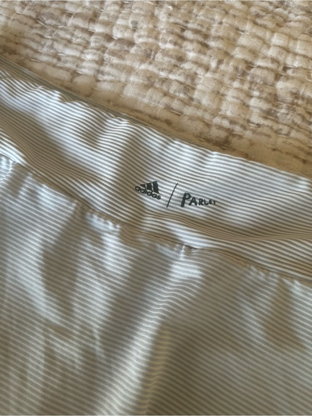 ADIDAS - Picture 5 of 6